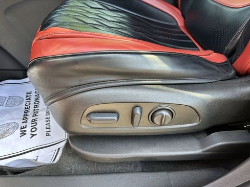 Used 2023 Chevrolet Equinox LT image 12