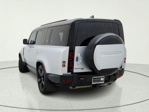 Used 2023 Land Rover Defender 130 X-Dynamic SE AWD/4WD image 11
