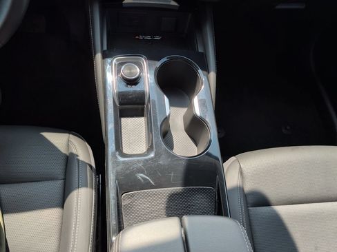 Used 2024 Buick Envision Preferred AWD/4WD image 25