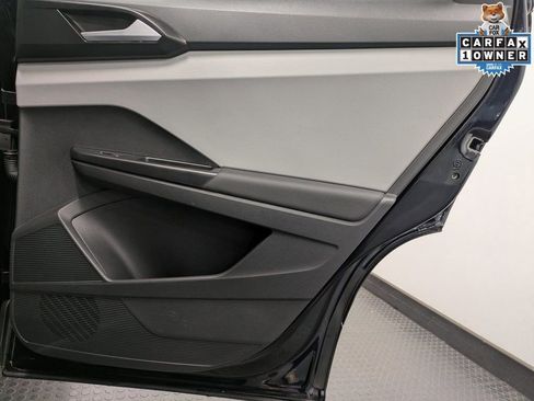 Used 2022 Volkswagen Taos SE image 26