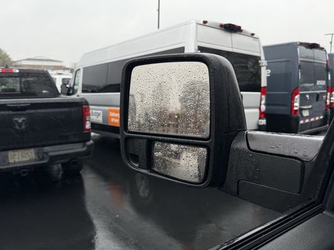 Used 2024 RAM 2500 Big Horn w/ Sport Appearance Package image 14