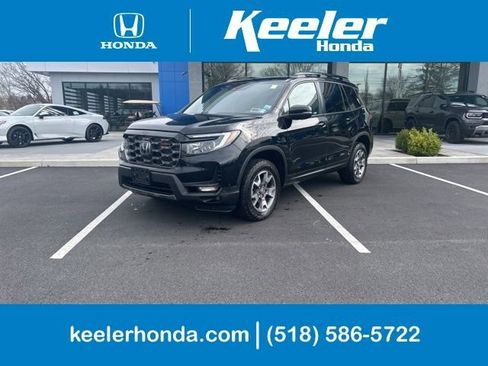 Used 2023 Honda Passport TrailSport image 1