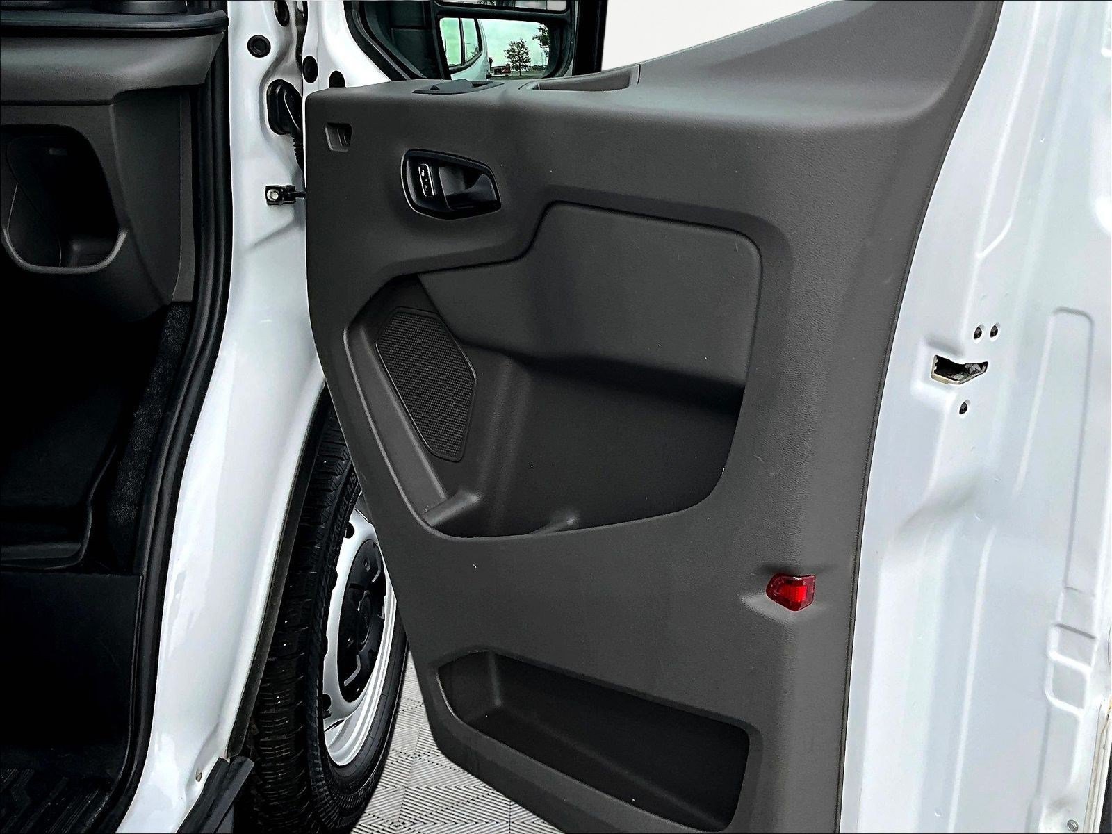 Used 2024 Ford Transit 350 XL RWD image 27