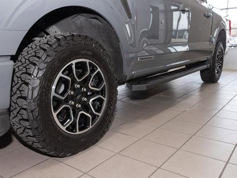 Used 2021 Ford F150 Lariat w/ Equipment Group 502A High image 5