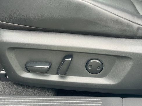Certified 2023 Nissan Rogue SV w/ SV Premium Package AWD/4WD image 19