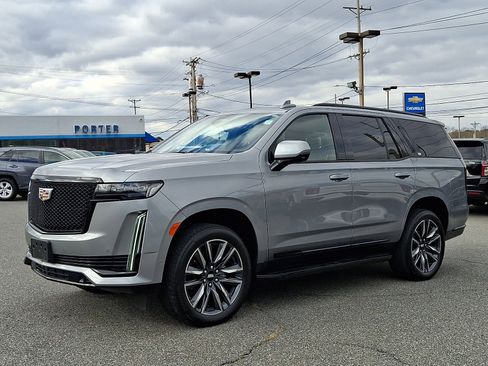 Used 2023 Cadillac Escalade Sport Platinum image 3