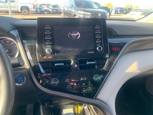 Used 2021 Toyota Camry LE FWD image 8