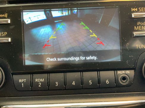 Used 2013 Nissan Rogue S w/ Special Edition Pkg FWD image 12