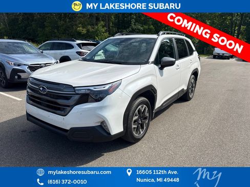 Used 2025 Subaru Forester Premium w/ Convenience Package #1 AWD/4WD image 3