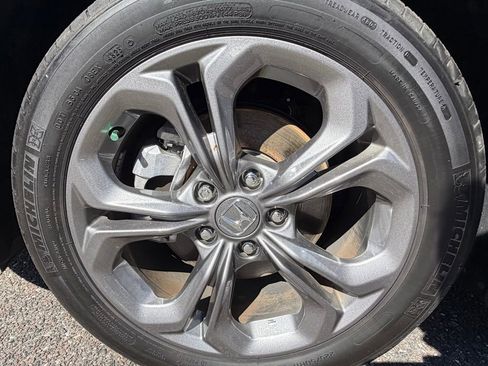 Certified 2024 Honda Accord EX image 28