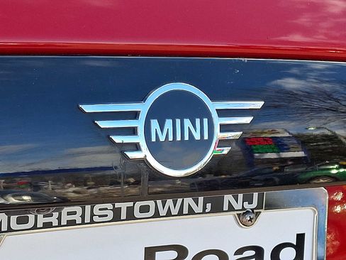 Used 2019 MINI Cooper S w/ Signature Upholstery Package image 29