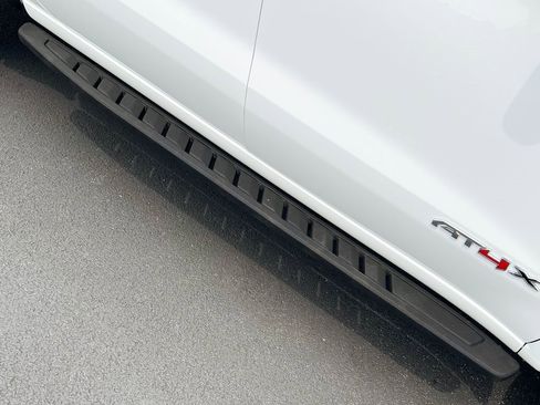 Used 2024 GMC Sierra 1500 AT4X image 21