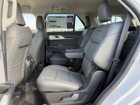 New 2026 Ford Explorer Active w/ Active Comfort Package image 61
