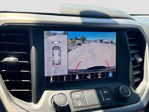 Used 2021 GMC Acadia AT4 w/ Technology Package AWD/4WD image 14