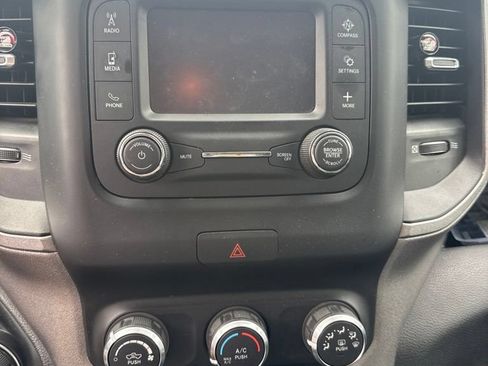 Used 2020 RAM 1500 Tradesman RWD image 5