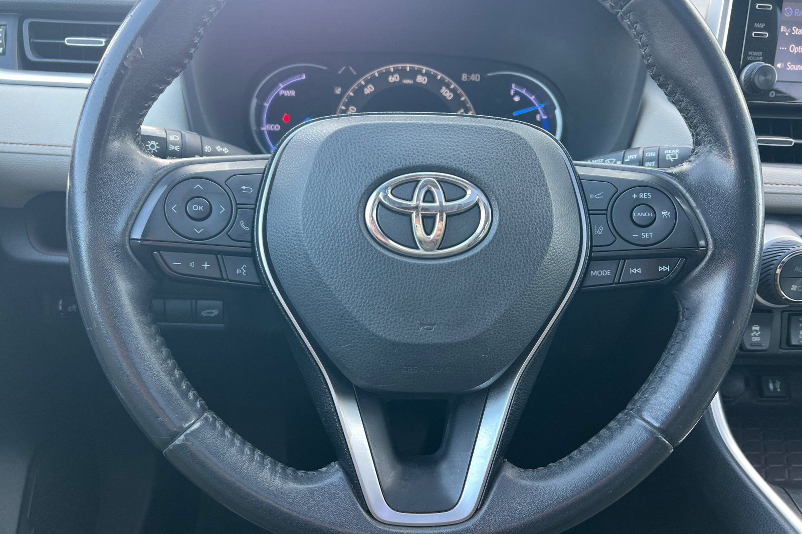 Used 2019 Toyota RAV4 Limited w/ Carpet Mat Package AWD/4WD image 24