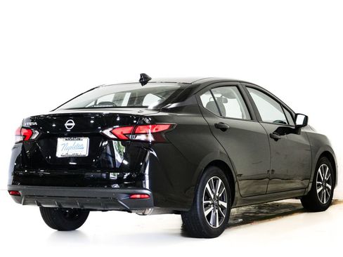 Used 2025 Nissan Versa SV FWD image 6