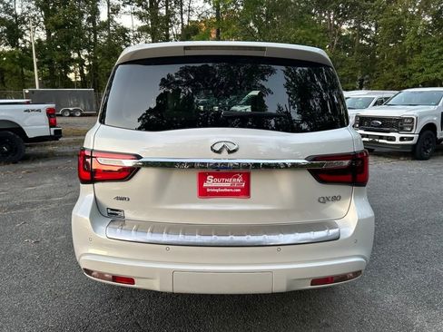 Used 2021 INFINITI QX80 Sensory w/ All-Season Package image 4