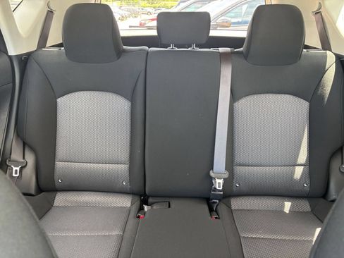 Used 2025 Kia Soul LX w/ LX Technology Package FWD image 36
