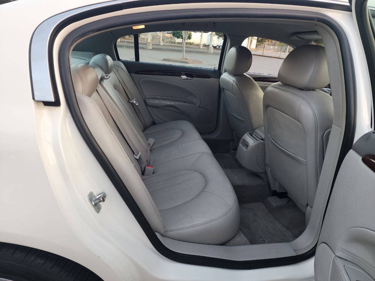 Used 2007 Buick Lucerne CXL w/ Luxury Package FWD image 22