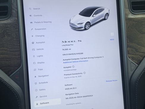 Used 2020 Tesla Model S Long Range image 7