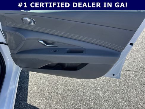 Certified 2025 Hyundai Elantra Sport image 14