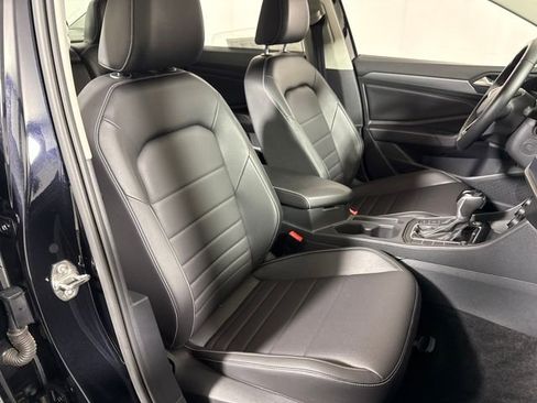 Used 2023 Volkswagen Jetta SE image 12