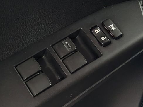 Used 2018 Toyota RAV4 XLE FWD image 27