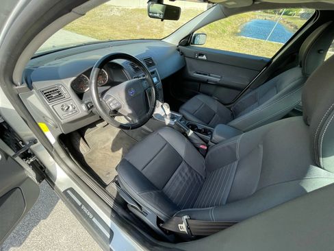 Used 2005 Volvo S40 2.4i image 24