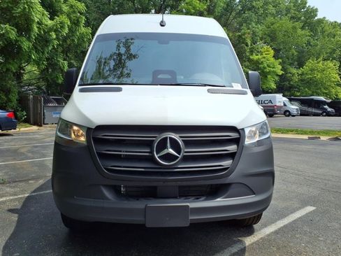 New 2025 Mercedes-Benz Sprinter 2500 image 9
