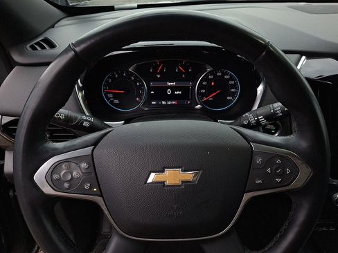 Used 2023 Chevrolet Traverse LT image 19
