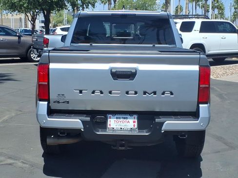 Certified 2024 Toyota Tacoma TRD Off-Road w/ TRD Off Road Premium Package AWD/4WD image 5
