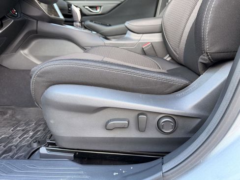 Certified 2025 Subaru Outback Premium image 16