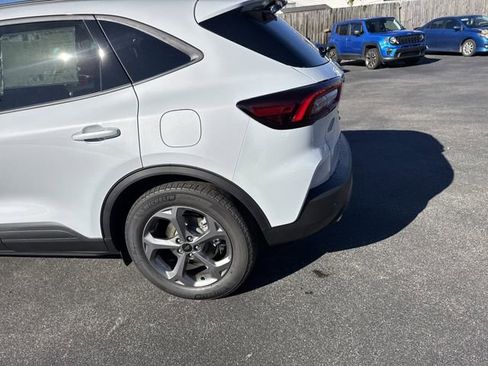 New 2026 Ford Escape ST-Line w/ Tech Pack #1 FWD image 7