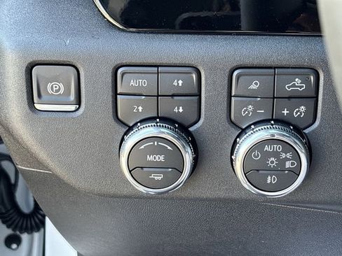 New 2026 GMC Sierra 1500 Elevation w/ Preferred Package image 18