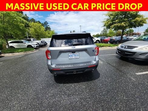 Used 2022 Ford Explorer XLT w/ Equipment Group 202A RWD image 13