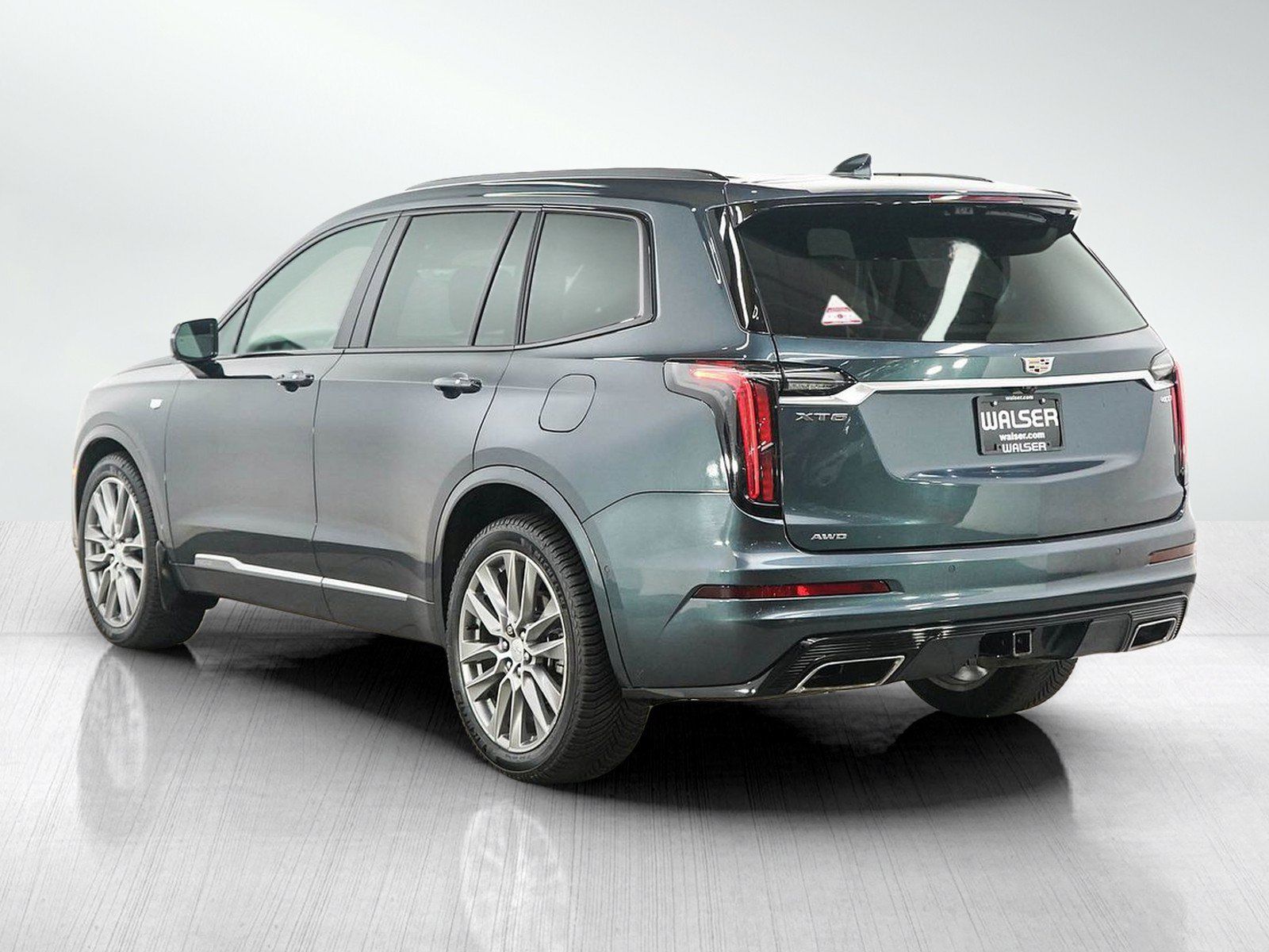 Used 2020 Cadillac XT6 Premium Luxury FWD image 3