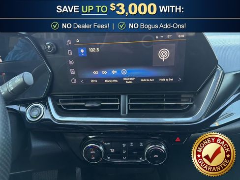 Used 2025 Chevrolet Trax RS w/ Driver Confidence Package image 23