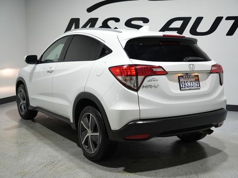 Used 2022 Honda HR-V EX image 9