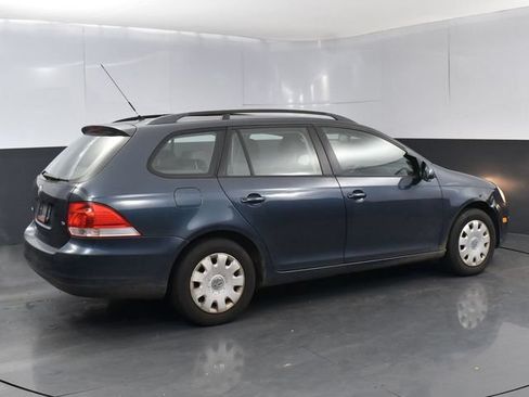 Used 2009 Volkswagen Jetta S FWD image 3