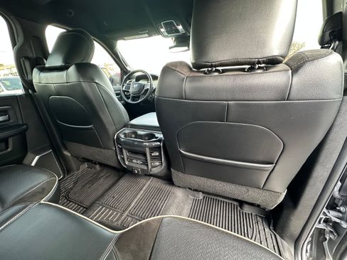 Used 2019 RAM 3500 Laramie image 17