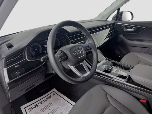 Used 2025 Audi Q7 3.0T Premium Plus w/ Premium Plus Package AWD/4WD image 9