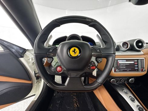 Certified 2017 Ferrari California T RWD image 10