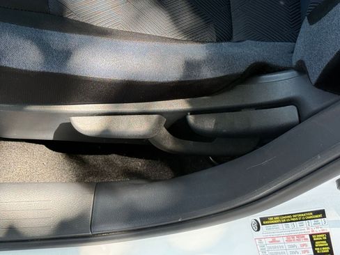 Used 2025 Nissan Versa SV FWD image 22