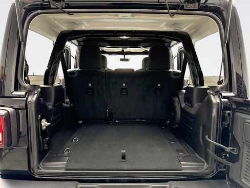 Used 2022 Jeep Wrangler Unlimited Sport image 22