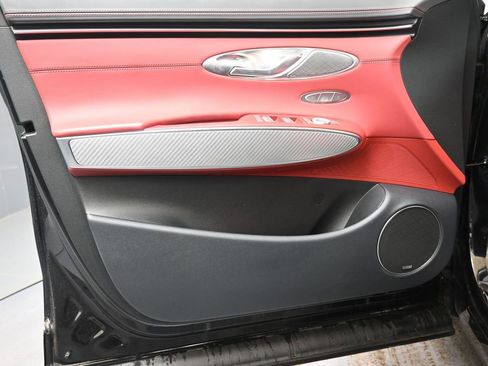 Used 2025 Genesis GV70 2.5T w/ Sport Prestige Package image 23