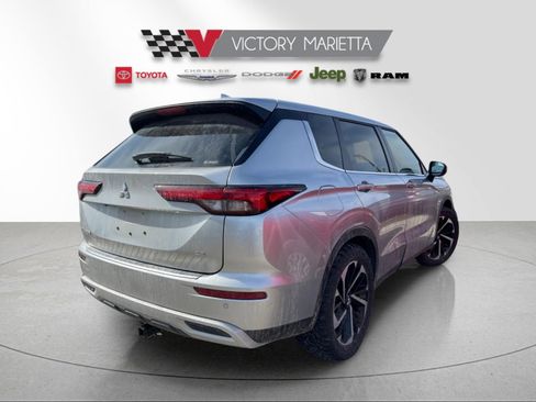 Used 2024 Mitsubishi Outlander SE image 4