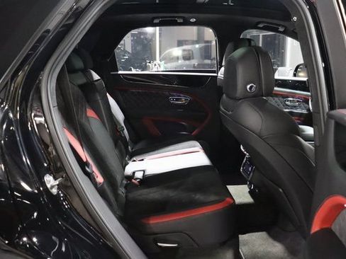 Used 2021 Bentley Bentayga Speed AWD/4WD image 47