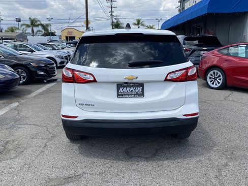 Used 2020 Chevrolet Equinox LS image 9