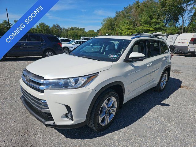 Used 2019 Toyota Highlander Limited AWD/4WD image 7